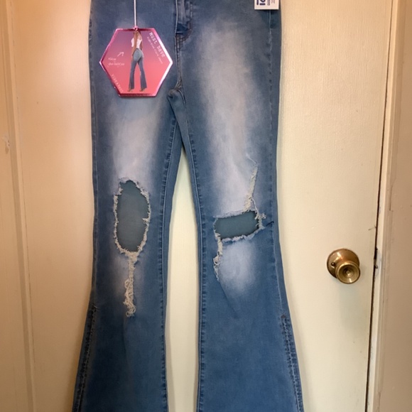 Vibe & Rant High Rise Flare Jeans NWT / Side Slit Detail - Picture 4 of 6
